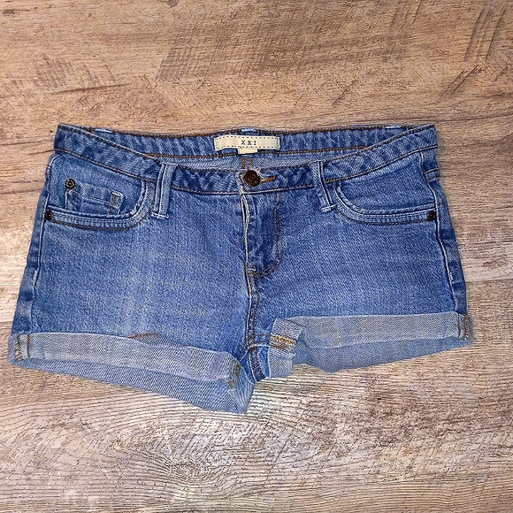 XXI brand cuffed jean shorts size 26 - Picture 1 of 4